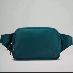 Lululemon 2L Everywhere Belt Bag Large Green Jasper